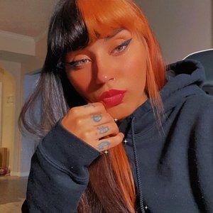 Meet your Posher, Isa